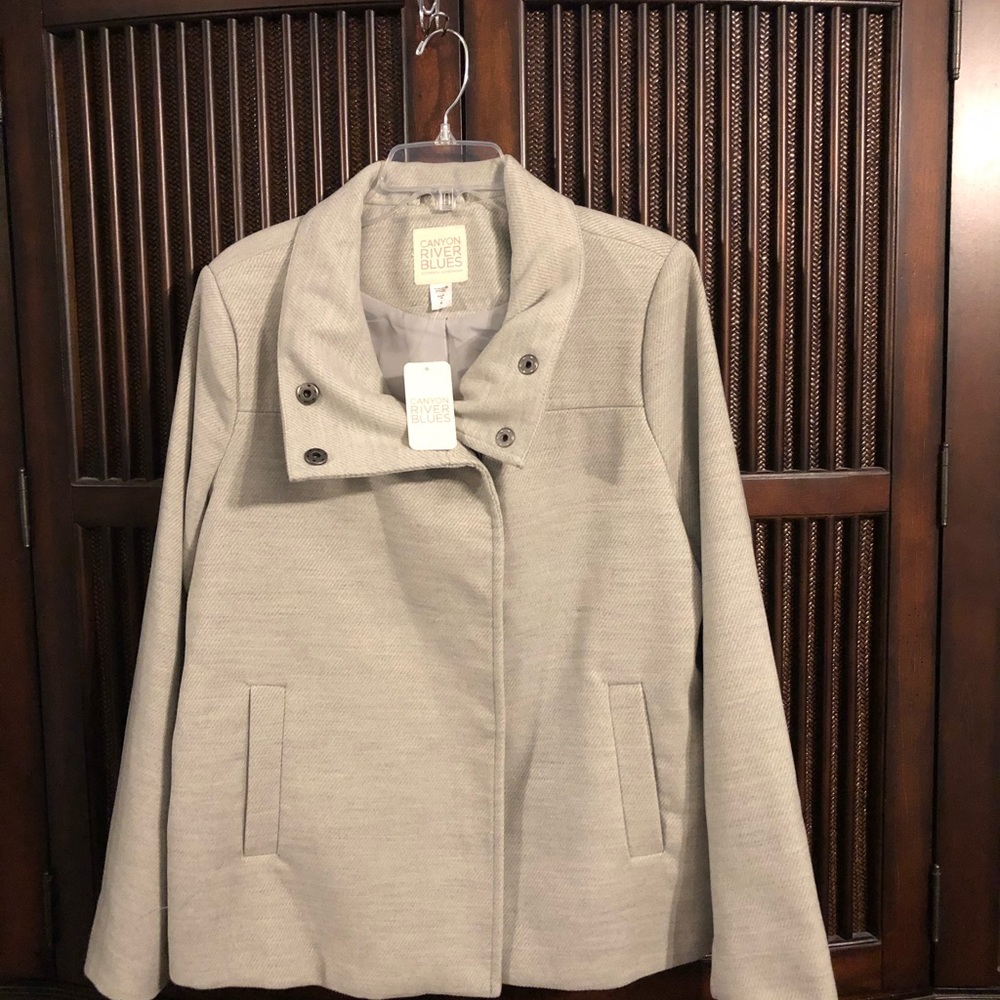 Canyon River Blues NWT gray jacket